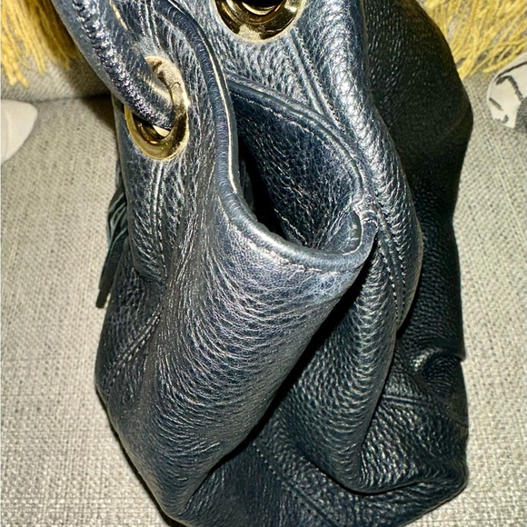 Michael Kors Black Leather Drawstring or Bucket Bag with gold hardware. - Picture 6 of 16